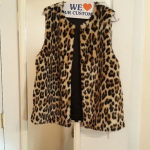 Leopard faux fur vest